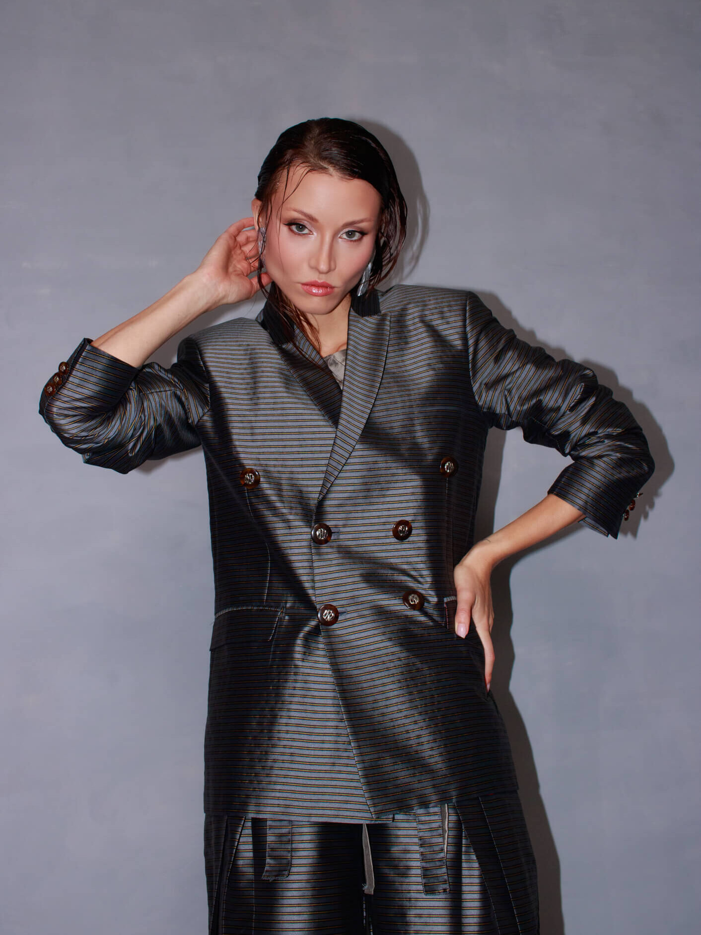 ECO_BRUTALIS-50 ECO_BRUTALIS-53 paleto listrado, seda, marca luan valloto, slow fashion moda sustentável