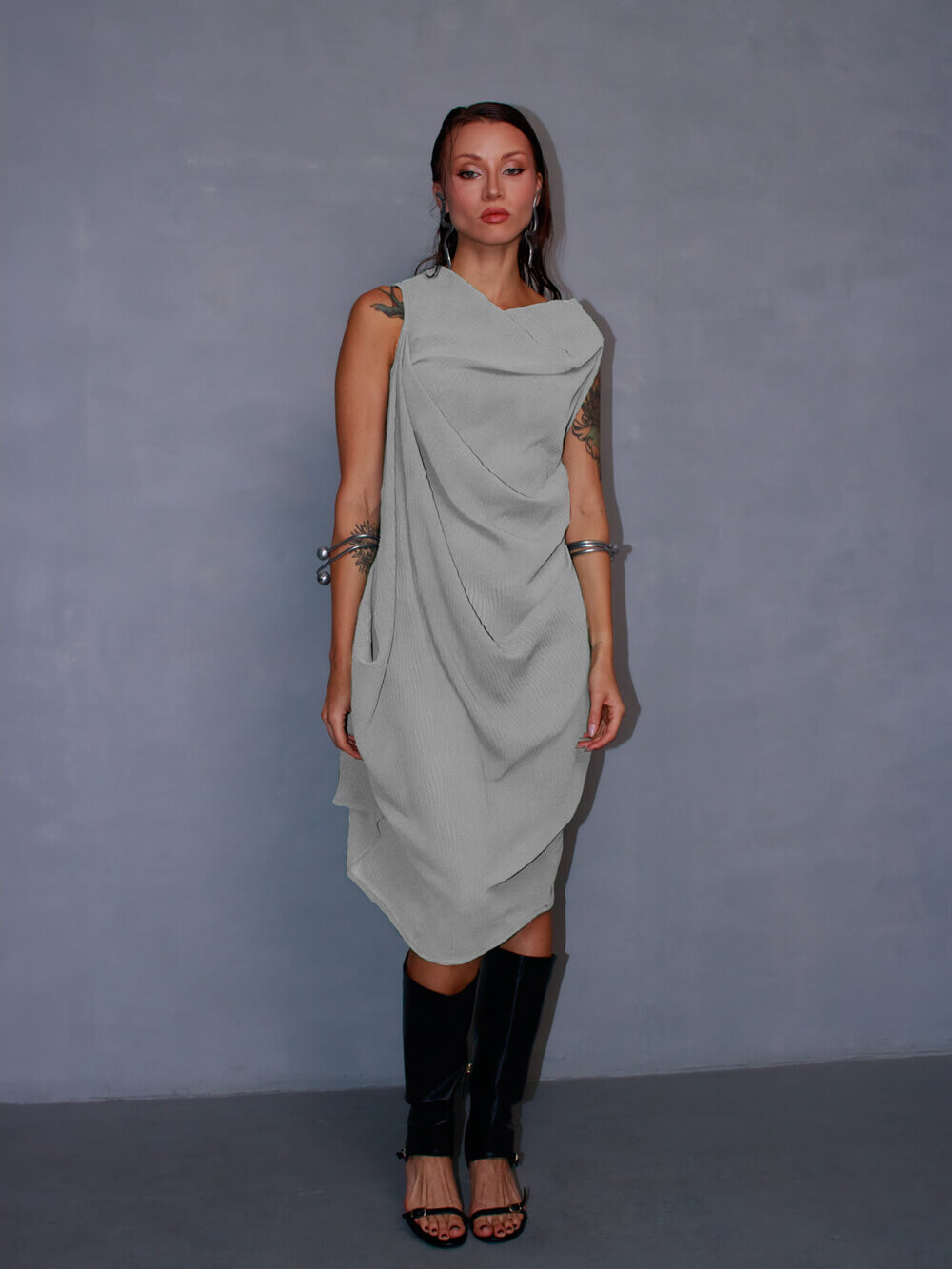 ECO_BRUTALIS-50 ECO_BRUTALIS-53 vestido jiboia, tecido PLISSADO, marca luan valloto, slow fashion moda sustentável